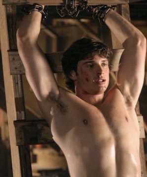 MEN_DAILY_'s tweet photo. the way he got sexier needs to be studied https://t.co/fBpPJsNjAd