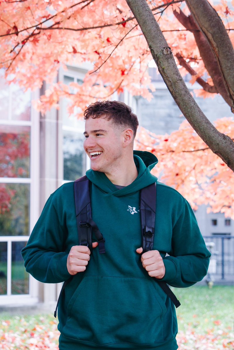 TyndaleU's tweet photo. Join us for our Undergraduate Preview Evening and experience life at Tyndale! Meet professors &amp; current students, tour campus, and learn about admissions &amp; financial aid.
📚 July 14 | 🕖 7:00–8:30 PM
🔗 Register: https://t.co/siAokLGg3b
#TyndaleUniversity #PreviewEvening https://t.co/XmxWS3x5Ir