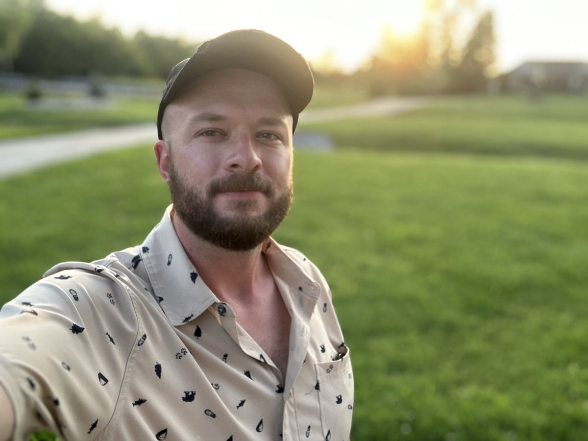 ChristipherLowe's tweet photo. ☀️ https://t.co/ap1KTSr9Xw