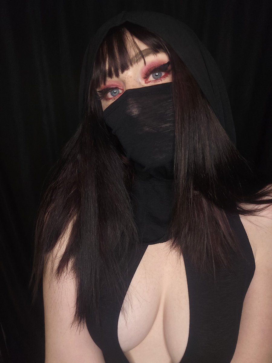 xGodMay's tweet photo. Look me in my eyes. You're mine now. https://t.co/VwzUOX6fU8