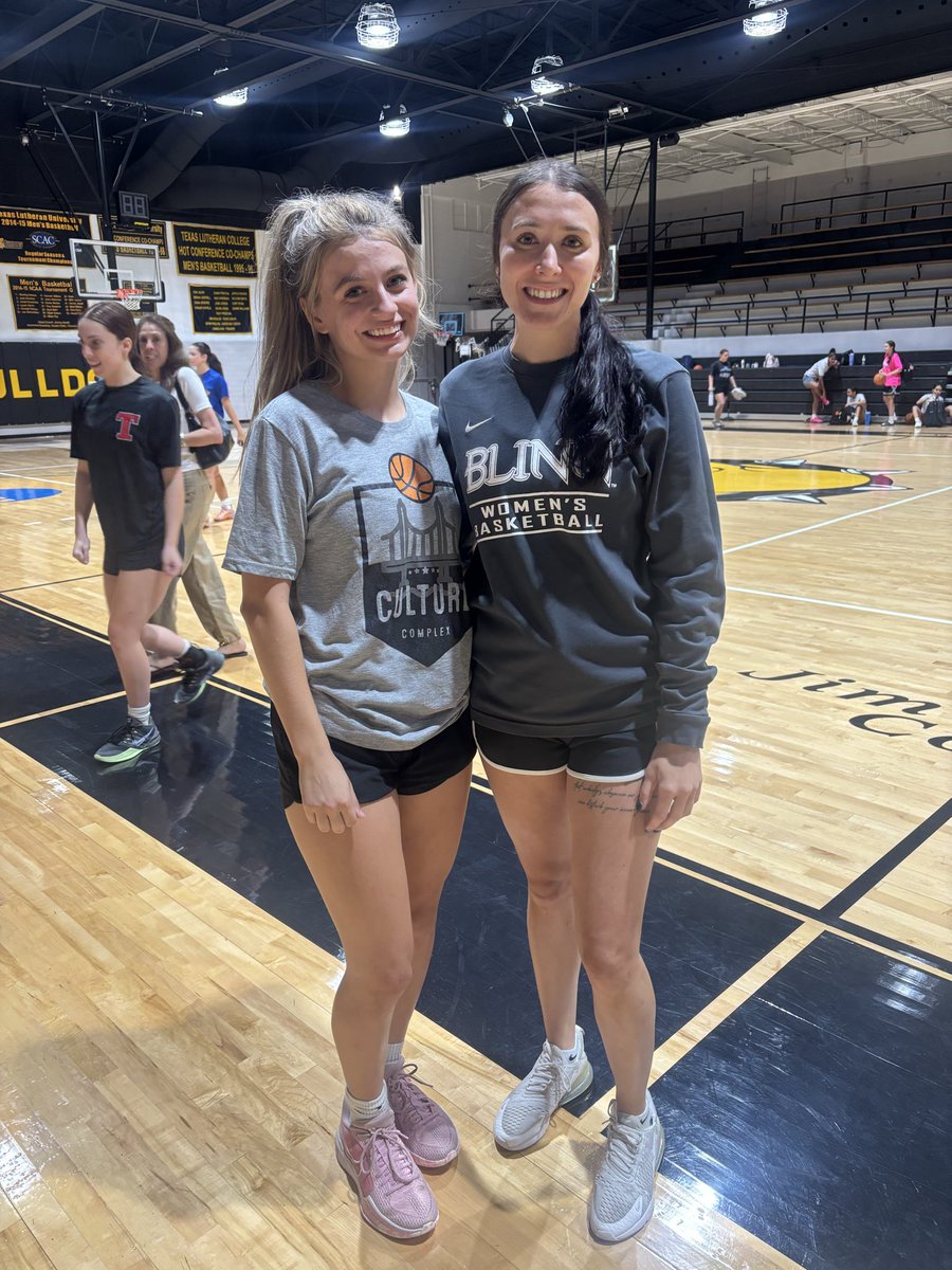 CamBrown_Hoops's tweet photo. had a great learning experience at the prospect camp in seguin, got to compete and get better!  @TLUwbb @BlinnWbb @UDallasWBB @BelRaimondi https://t.co/UU4iygB1bK