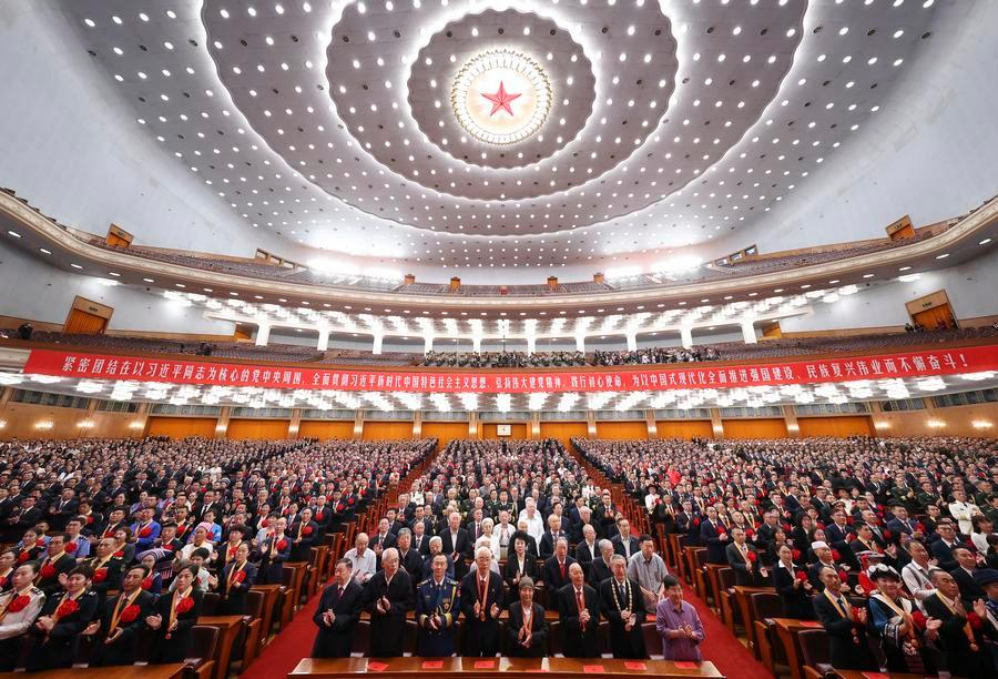 PDChinese's tweet photo. 【多國政黨政要各界人士祝賀中國共產黨成立105周年】外交部發言人郭嘉昆7月1日在例行記者會上表示，多國政黨政要和各界人士以各種方式祝賀中國共產黨成立105周年，高度評價中國共產黨成立以來始終以人民為中心，堅持實幹興邦，不斷自我完善，領導中國人民取得經濟社會發展偉大成就，為世界和平與發展作出重要貢獻。