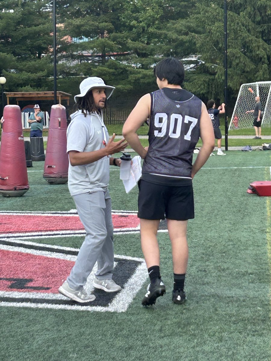 Slevin_Sun75's tweet photo. The Marist University Football Mega Camp - It was nice meeting you @CoachYoung5 and thank you for the invite to the Amherst Camp! Best of luck to you in your new role! https://t.co/fgCJEVmiju
