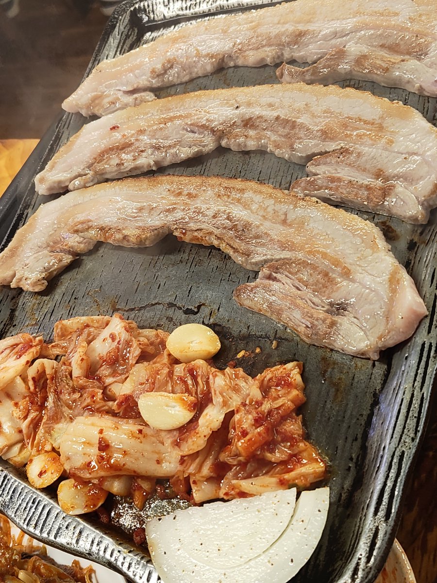 koshoybm's tweet photo. Yanaka Ginza and Korea town https://t.co/U6gS2jRcn2