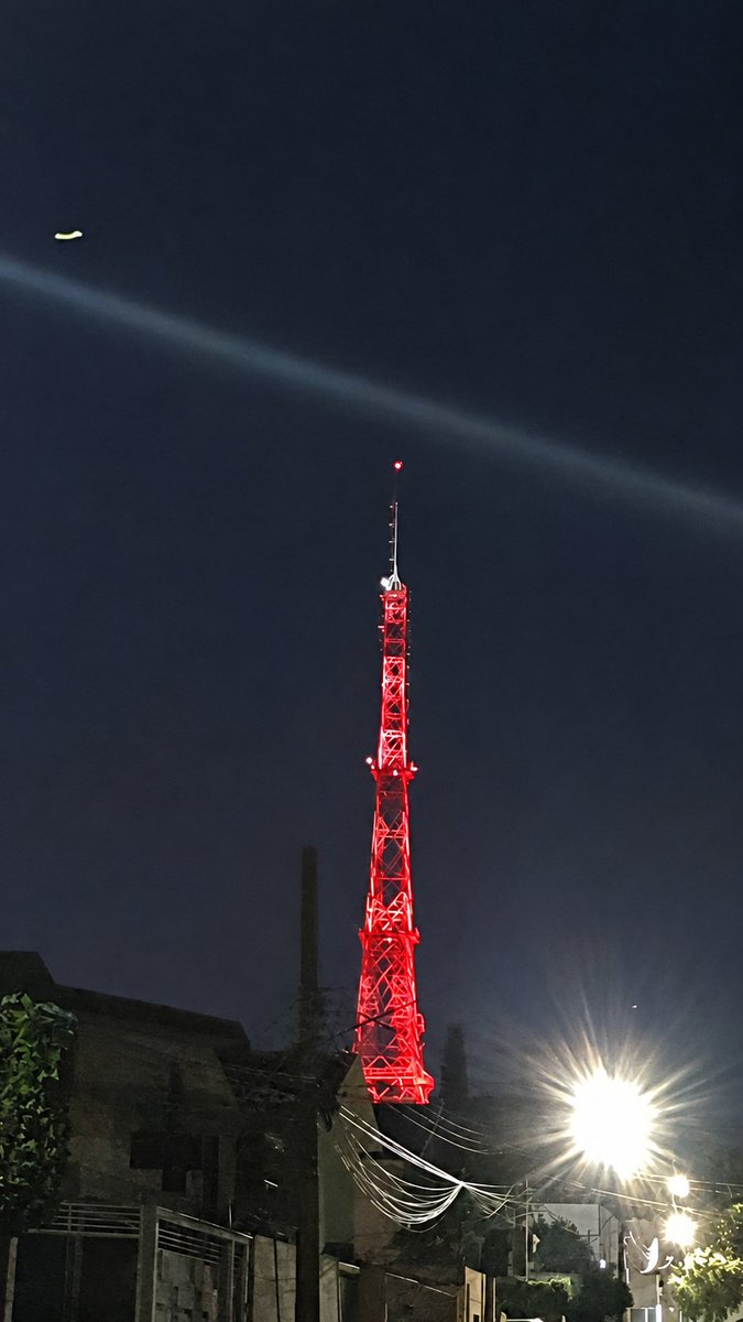 Tuizes1's tweet photo. 🗼 https://t.co/02QReKw12W