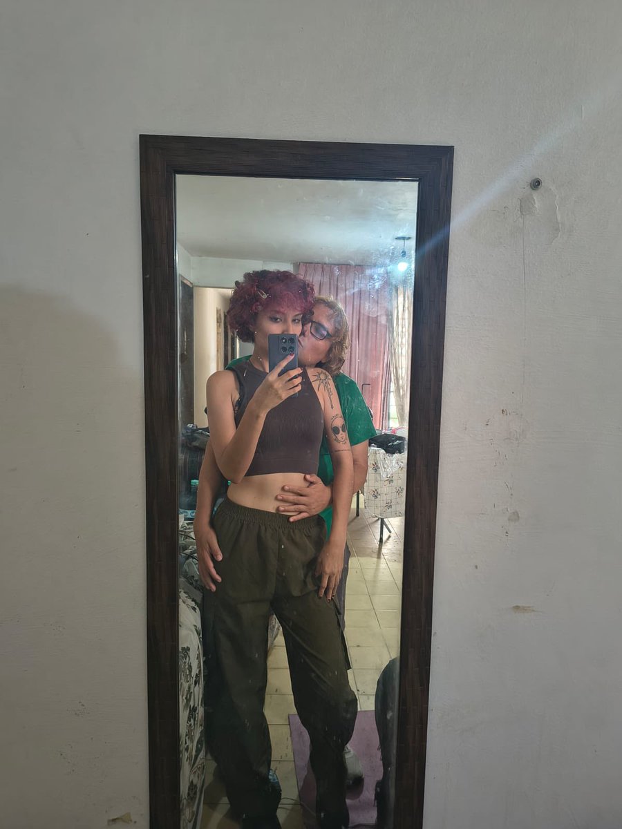 Mermaid_Dork's tweet photo. Te love of my life @instantevioleta 🩵🫧🔥 https://t.co/c4tMkWXCbr