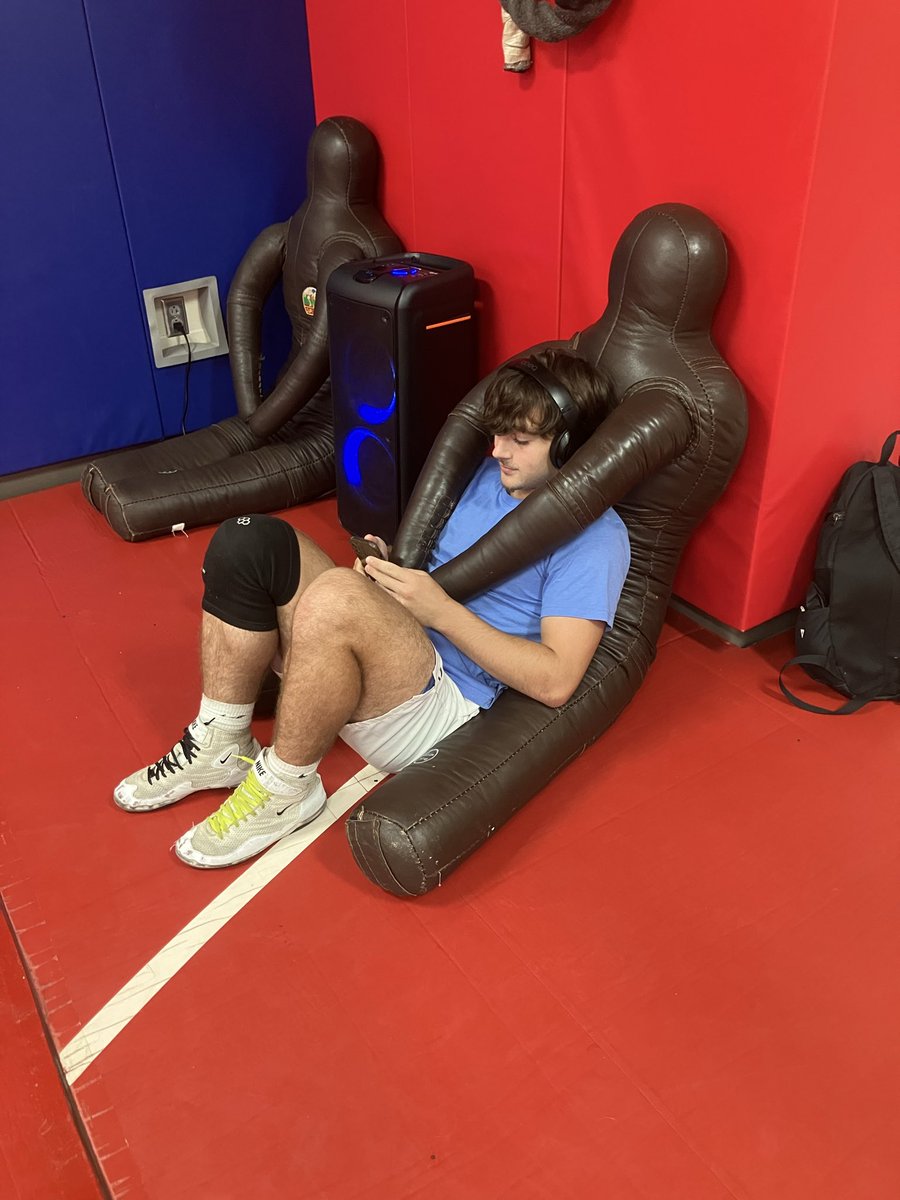 TbirdWrestling's tweet photo. Days 2 &amp; 3 of the Wilber camp brought a lot of opportunities for wrestling and team bonding! We wrestled 7 duals between the two days and spent a lot of hours at the lake swimming/fishing. Very proud of this team for putting in the summer hours and for getting better together. https://t.co/pjdK8csKhp