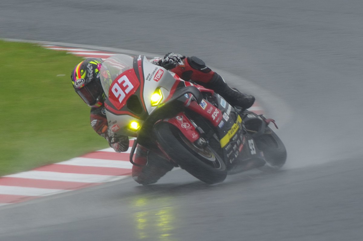 雨の #長尾健吾 選手！☔ #TONETeam4413BMW #TEAMけんけん #鈴鹿8耐
