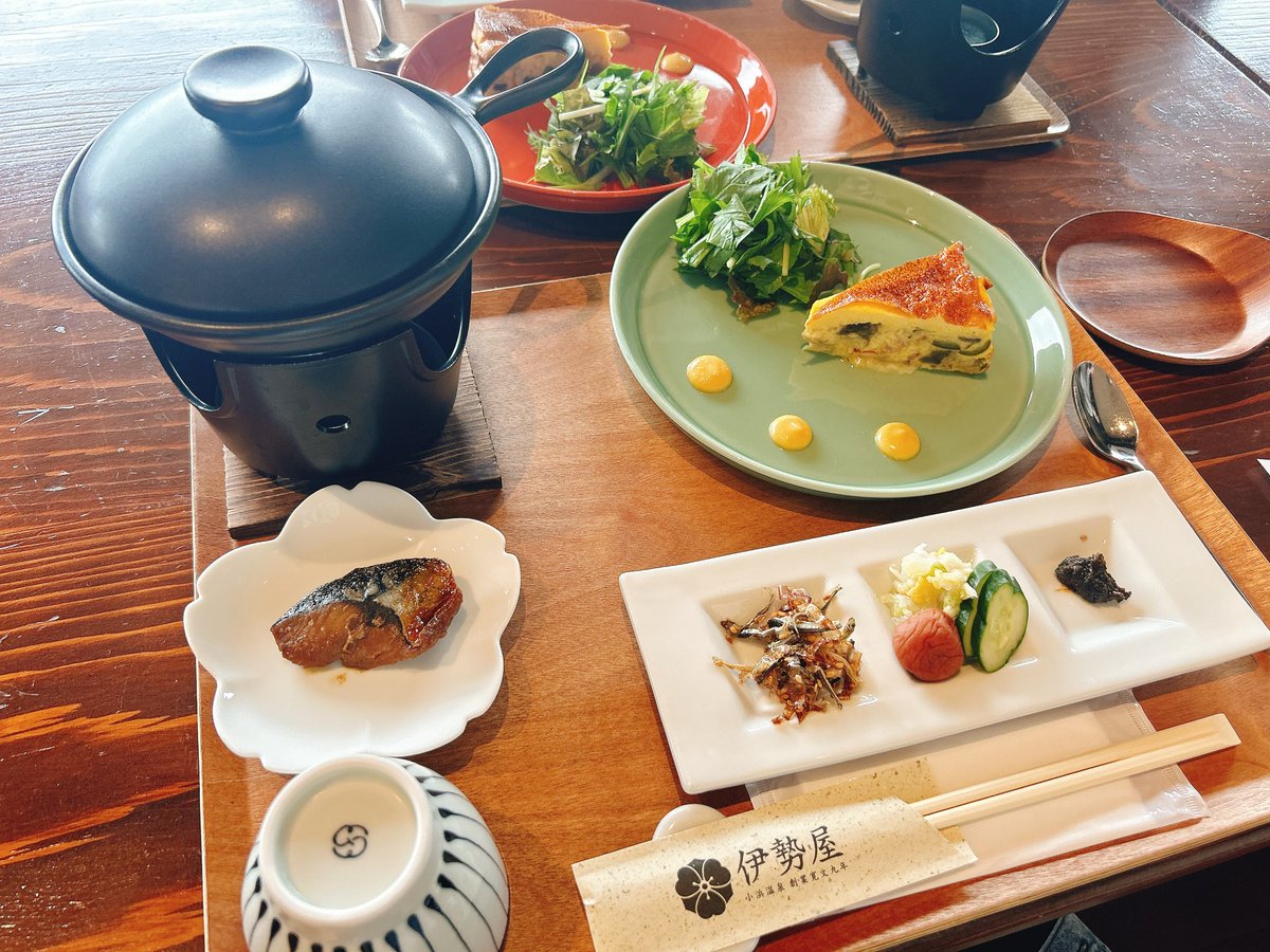 kanekosanndesu's tweet photo. めちゃくちゃいい宿であった🥺✨

お部屋に温泉もついてて3回くらい入った！！
長崎行く方におすすめ🫶 https://t.co/HT2tMgXfyI