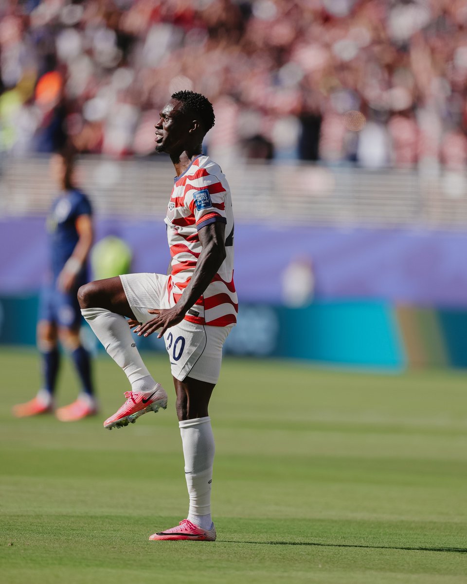 USMNT's tweet photo. Silencer. https://t.co/Hu6ceYEGiR