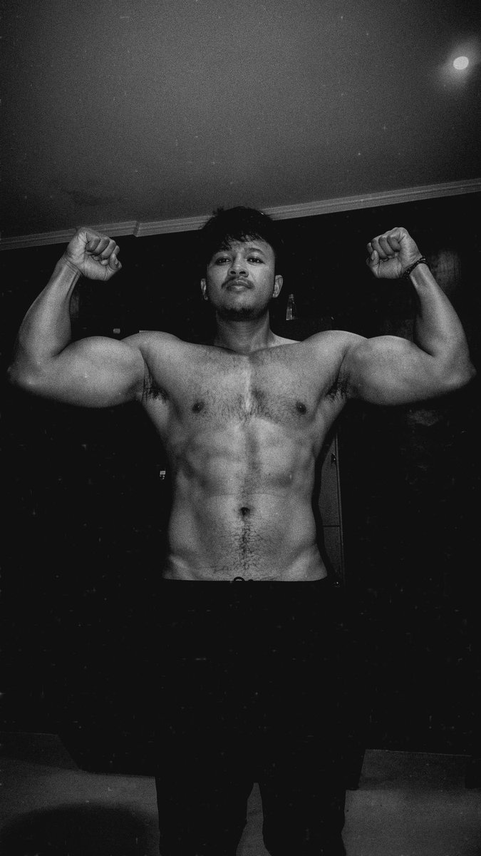 putu71019392's tweet photo. 😂😂😂😂🙏🙏🙏💪 https://t.co/g7dv0bkxwo