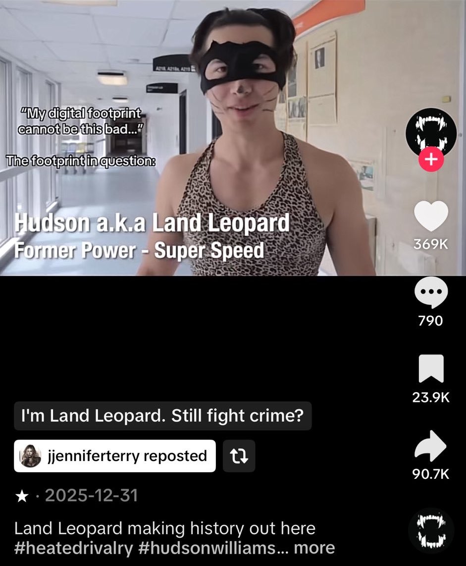 kyksnhe's tweet photo. jen from love island being a hudson and heated rivalry fan…. we voting her to the final #EverythingBurger https://t.co/KM125yhD1v