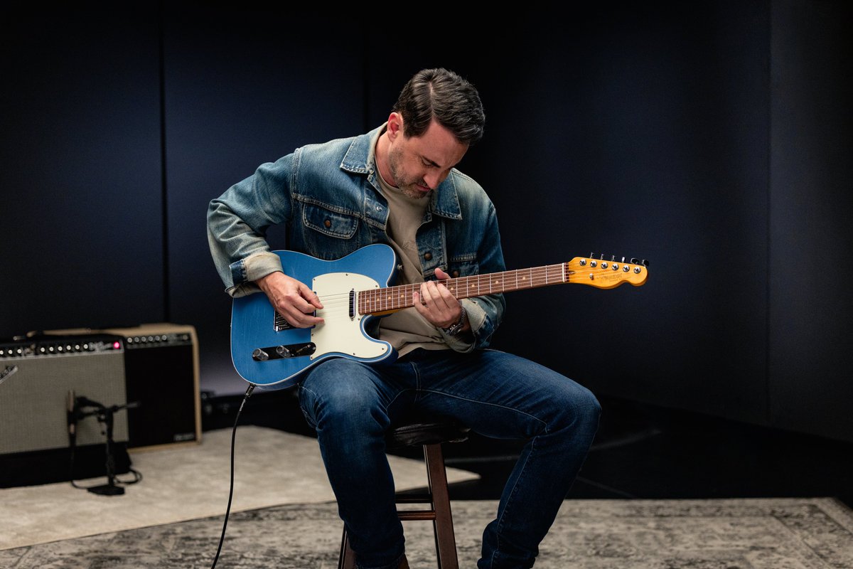 Fender_Official's tweet photo. クラシックな存在感と、現代のプレイアビリティを融合した American Ultra Luxe Vintage 60s Custom Telecaster。

Heirloom™エイジドラッカーフィニッシュをまとったボディに、Modern "D"シェイプのメイプルネック、ステンレススチールフレットを搭載！

詳しくは⏩https://t.co/HoGzf6nNuW https://t.co/qBlKPGyIst