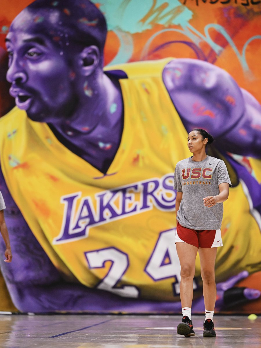 USCWBB's tweet photo. 🐍✌️ https://t.co/cL9lIgs8IY