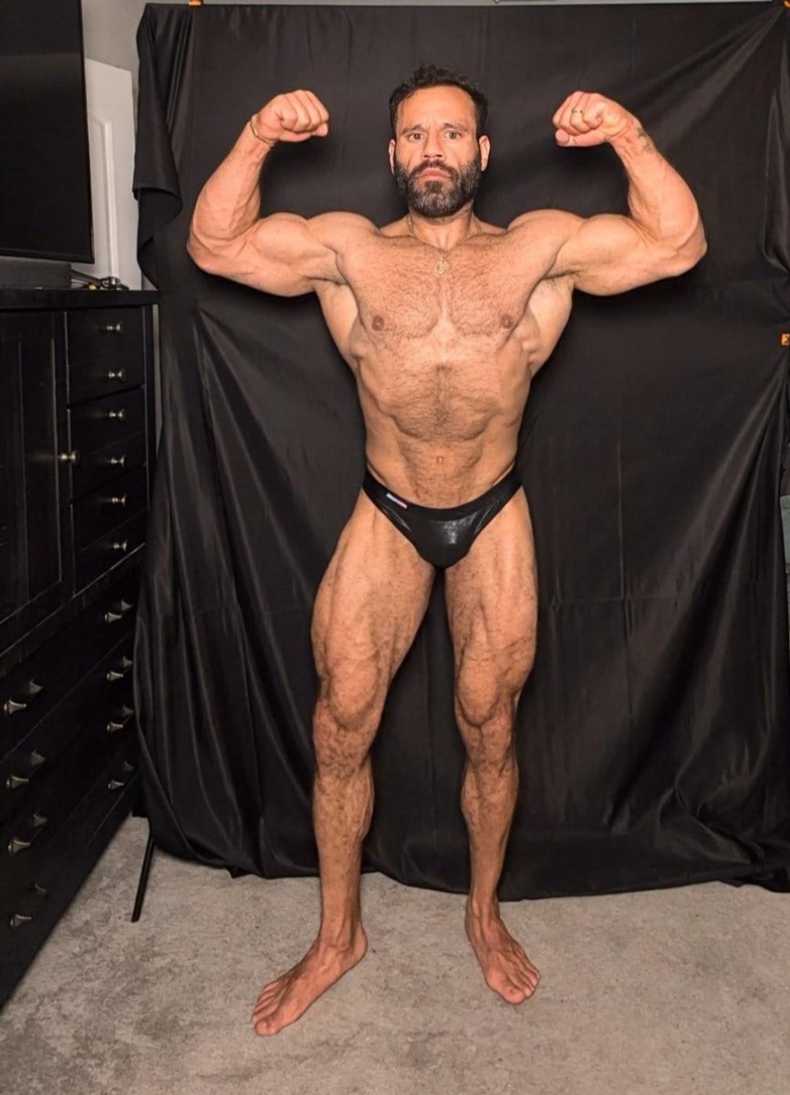 musclepotential's tweet photo. 🔥 Physique update from @george_onpointfitness!

The work with @Jon_Izzy is showing, and his custom Muscle Potential trunks are fitting exactly as they should—they highlight his physique from every angle.

Looking sharp, George! We can't wait to see the final package. 💪 https://t.co/DQB9APSnlJ
