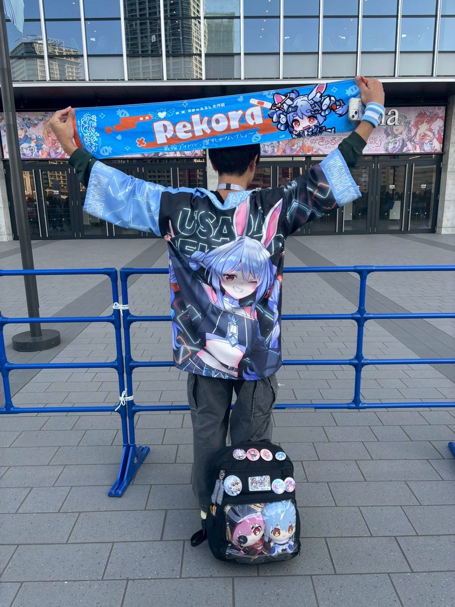 sokora__'s tweet photo. #2026年自分が選ぶ今年上半期の4枚
ホロックスライブ
ぺこヴィヴィで花見
ホロライブエキスポ＆フェス
きゅるるん大作戦！

本当に全部楽しすぎた😭✨️
もっとホロリスと絡んでいきたい！！
よろしくお願いしますm(_ _)m！！ https://t.co/79076mj7Nb