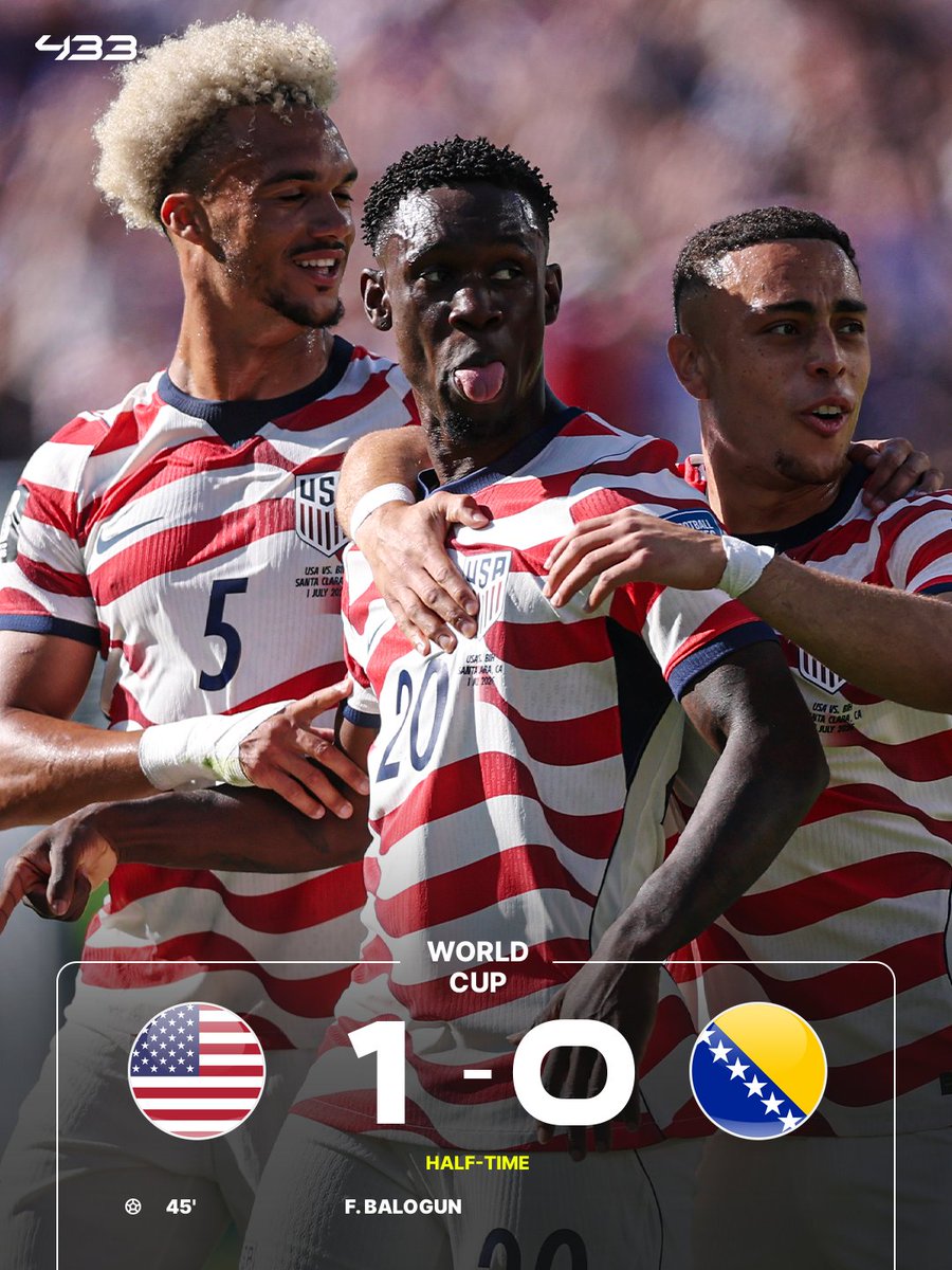 433's tweet photo. 𝐁𝐀𝐋𝐎𝐆𝐔𝐍 𝐃𝐎𝐄𝐒 𝐈𝐓 𝐀𝐆𝐀𝐈𝐍 𝐅𝐎𝐑 𝐓𝐇𝐄 𝐔𝐒𝐀 🇺🇸  

Folarin Balogun with his third goal of this World Cup already 🔥

USA lead at half-time 👀 https://t.co/7gTYeEWpJk