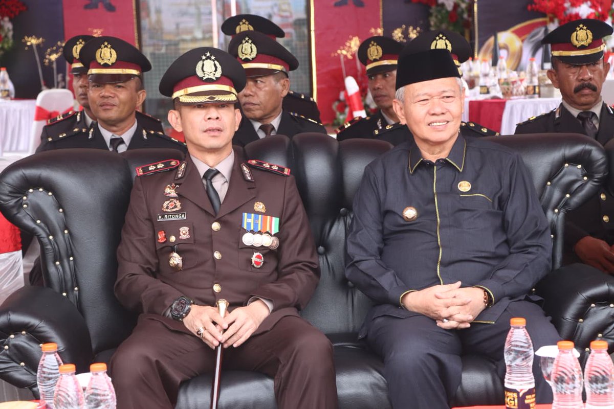 HumasSigi's tweet photo. Kapolres Sigi Pimpin Upacara Hari Bhayangkara ke-80, Sampaikan Apresiasi Presiden RI kepada Insan Bhayangkara. https://t.co/VX7RGogbX4