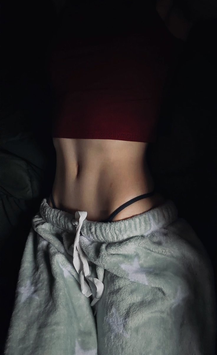 jellymoths's tweet photo. fuzzy pj pants are the comfiest things to exist i think https://t.co/KKEVjreBpX