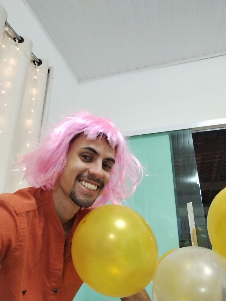 hugxoo's tweet photo. @UmFilosofoCitou Não vai dar errado, pq é meu niver https://t.co/UpplUnkfiJ