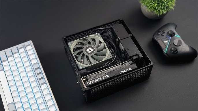 Konantt_'s tweet photo. I suddenly got a hyper fixation on having a rig that is really small and portable. 

Look at this cute thing! I really want one like that now https://t.co/W2lIUsx89v