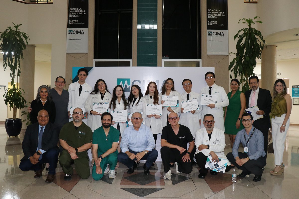 CIMAHMO's tweet photo. ¡Felicitamos a nuestros médicos internos de pregrado, generación 2025-2026, por haber concluido satisfactoriamente su internado! Una etapa fundamental en su formación clínica, en la que demostraron dedicación, responsabilidad y la ética que exige la profesión.

Nos enorgullece haber sido la institución que los acompañó en esta etapa de su formación. Cada uno de ustedes deja huella con su esfuerzo, compromiso y ganas de aprender.

Estamos seguros de que esta experiencia les dará las bases para convertirse en grandes profesionales.

¡Muchas felicidades! Les deseamos mucho éxito en lo que viene.