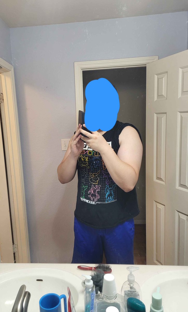hoodieinu's tweet photo. Had a lil gym pump session after not being able to actively work out for a week happy to get back into the groove again and work my big ol arms and get back to grow bigger and beefier ^-^
💪🐶 https://t.co/A1OXTXzpqy