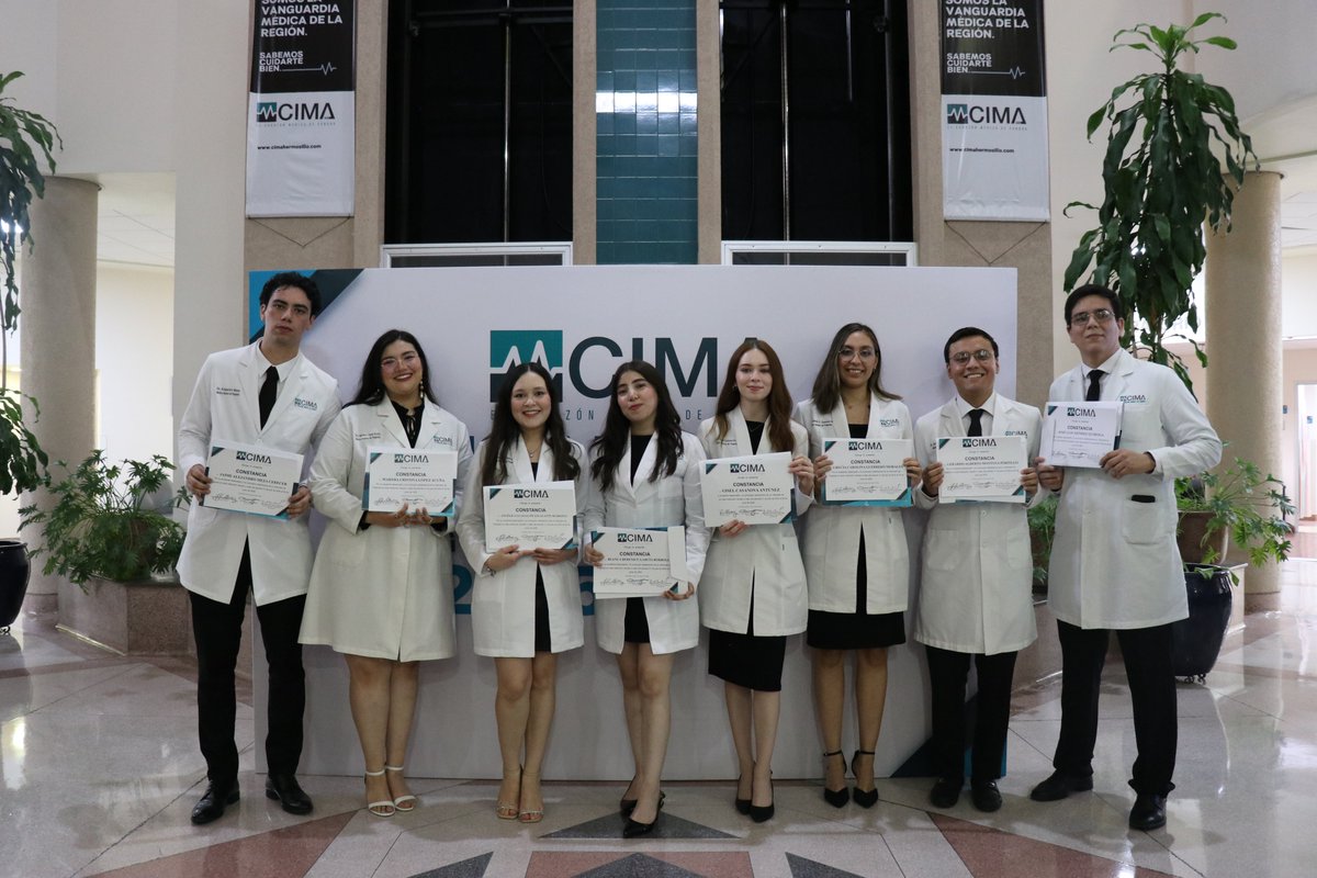 CIMAHMO's tweet photo. ¡Felicitamos a nuestros médicos internos de pregrado, generación 2025-2026, por haber concluido satisfactoriamente su internado! Una etapa fundamental en su formación clínica, en la que demostraron dedicación, responsabilidad y la ética que exige la profesión.

Nos enorgullece haber sido la institución que los acompañó en esta etapa de su formación. Cada uno de ustedes deja huella con su esfuerzo, compromiso y ganas de aprender.

Estamos seguros de que esta experiencia les dará las bases para convertirse en grandes profesionales.

¡Muchas felicidades! Les deseamos mucho éxito en lo que viene.