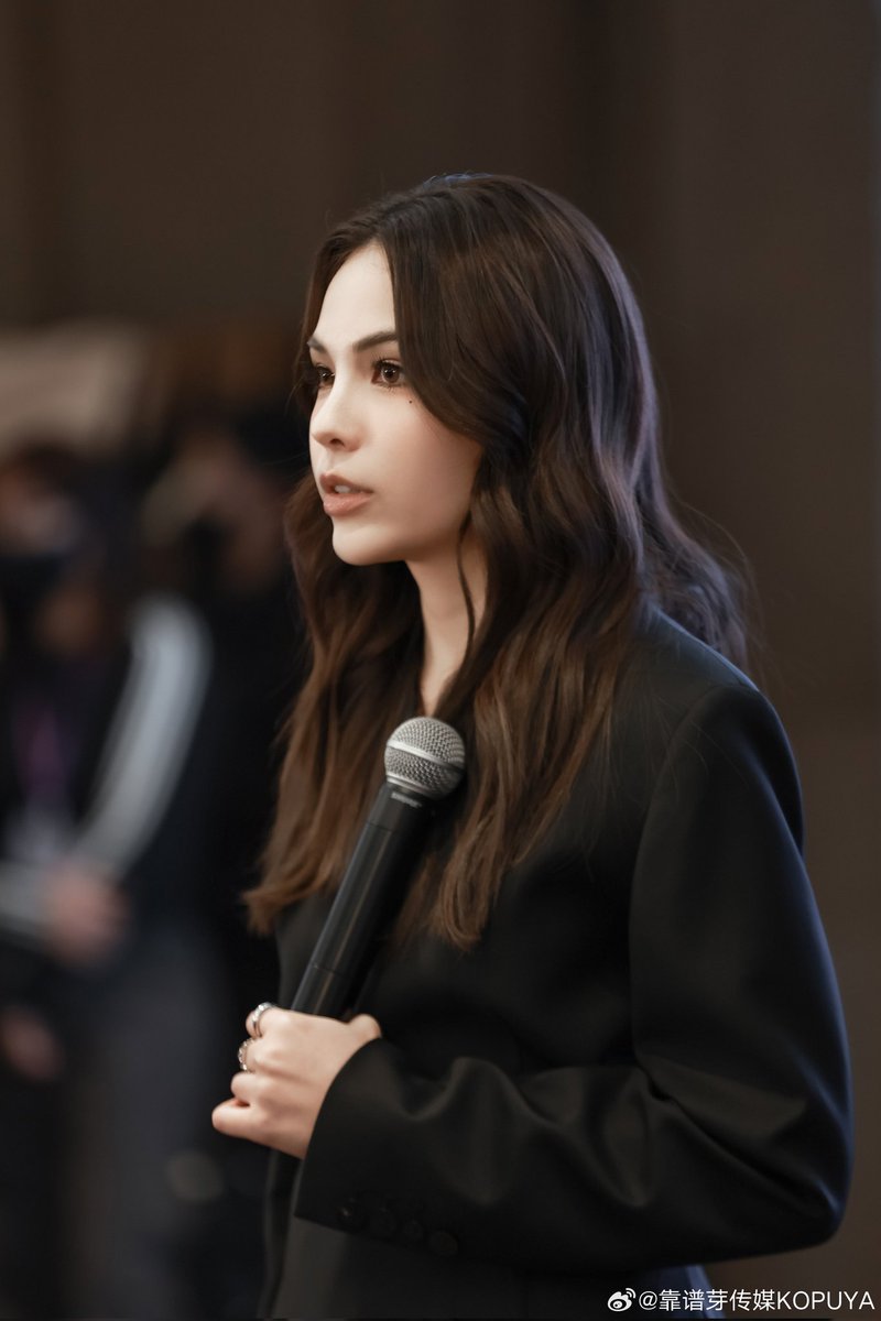 lmsysml's tweet photo. 오늘도 썬야하세요🐰

#SonyaSaranphat  #ซอนญ่าศรัณย์ภัทร์
#오늘도썬야하기 https://t.co/7WbXdt93bd