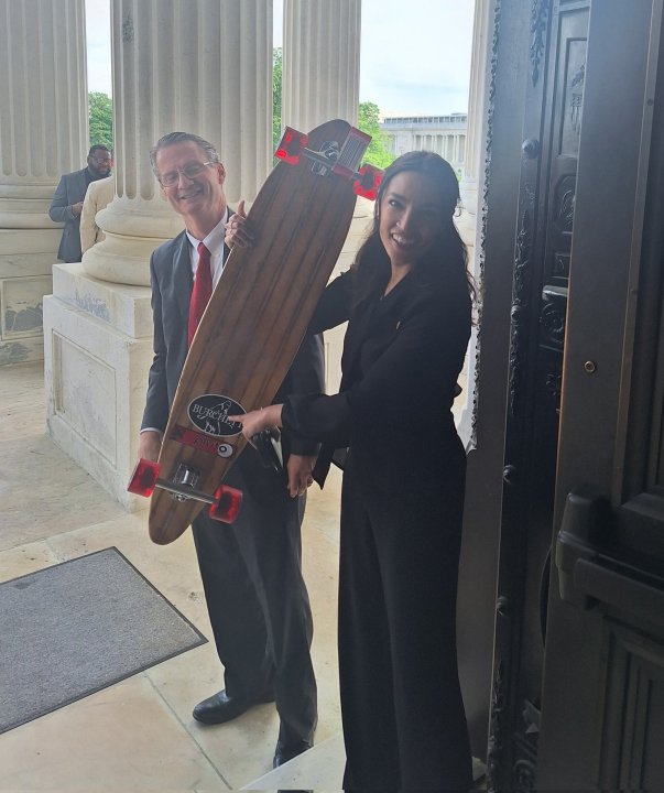 TSMElysius's tweet photo. @timburchett Yet you and AOC are good friends. Are you just posturing, Burchett? Sit down you old fool. https://t.co/9lGJ1xQx73