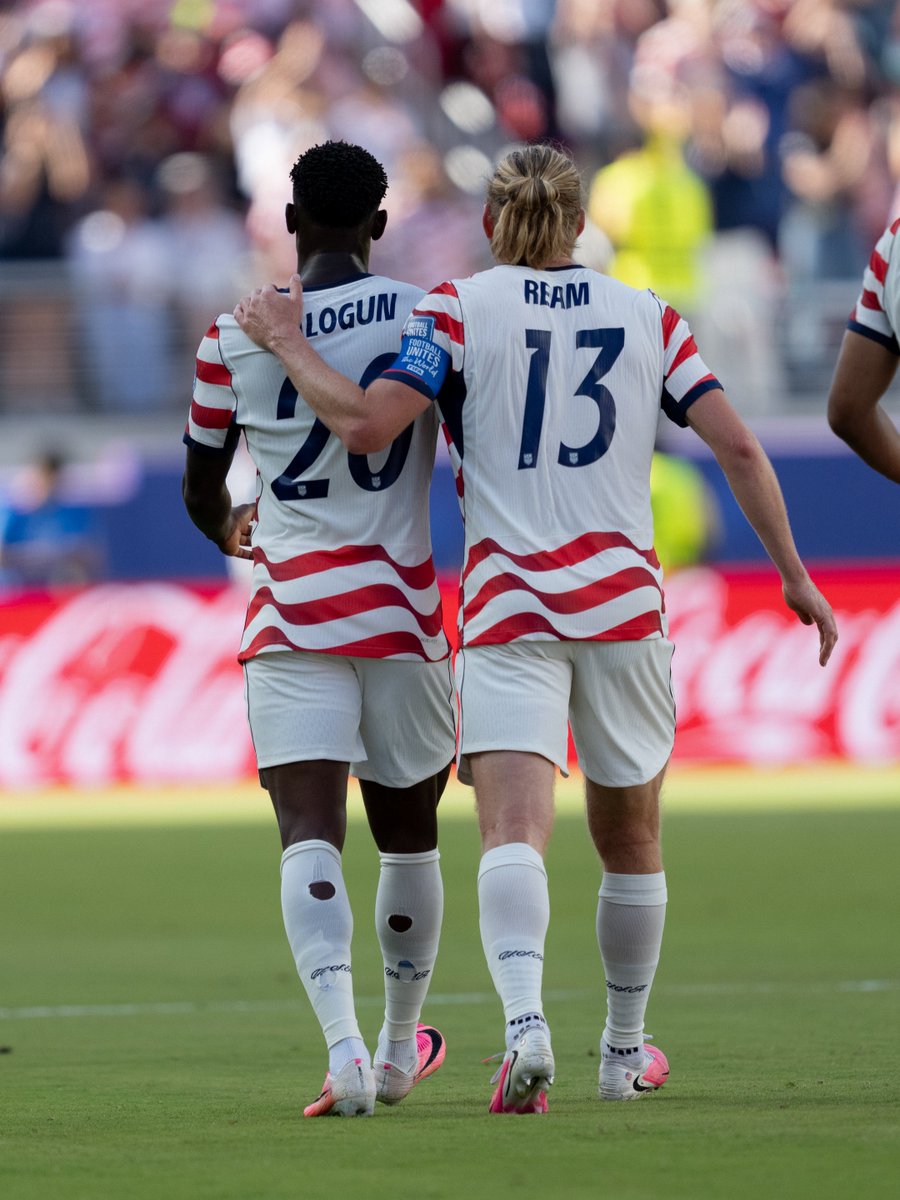 CharlotteFC's tweet photo. 🥹🇺🇸

📸: @MLS https://t.co/V251ywYul8