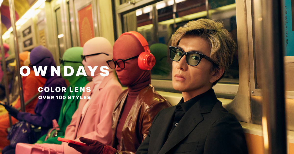 owndays_PR's tweet photo. COLOR LENS 〜OVER 100 STYLES〜

新CM「色の地下鉄」篇の世界で、カラフルな乗客等に囲まれた木村さん。
色とりどりの世界観をぜひお楽しみください👓

https://t.co/n5YH61a5nI https://t.co/UyYsWvBTSU