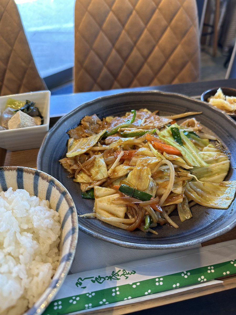_okimaro_'s tweet photo. おはようございます🌺
日替わりランチは、肉野菜炒めです！！
ランチタイムお待ちしております‼️‼️ https://t.co/pnL6iOu90v