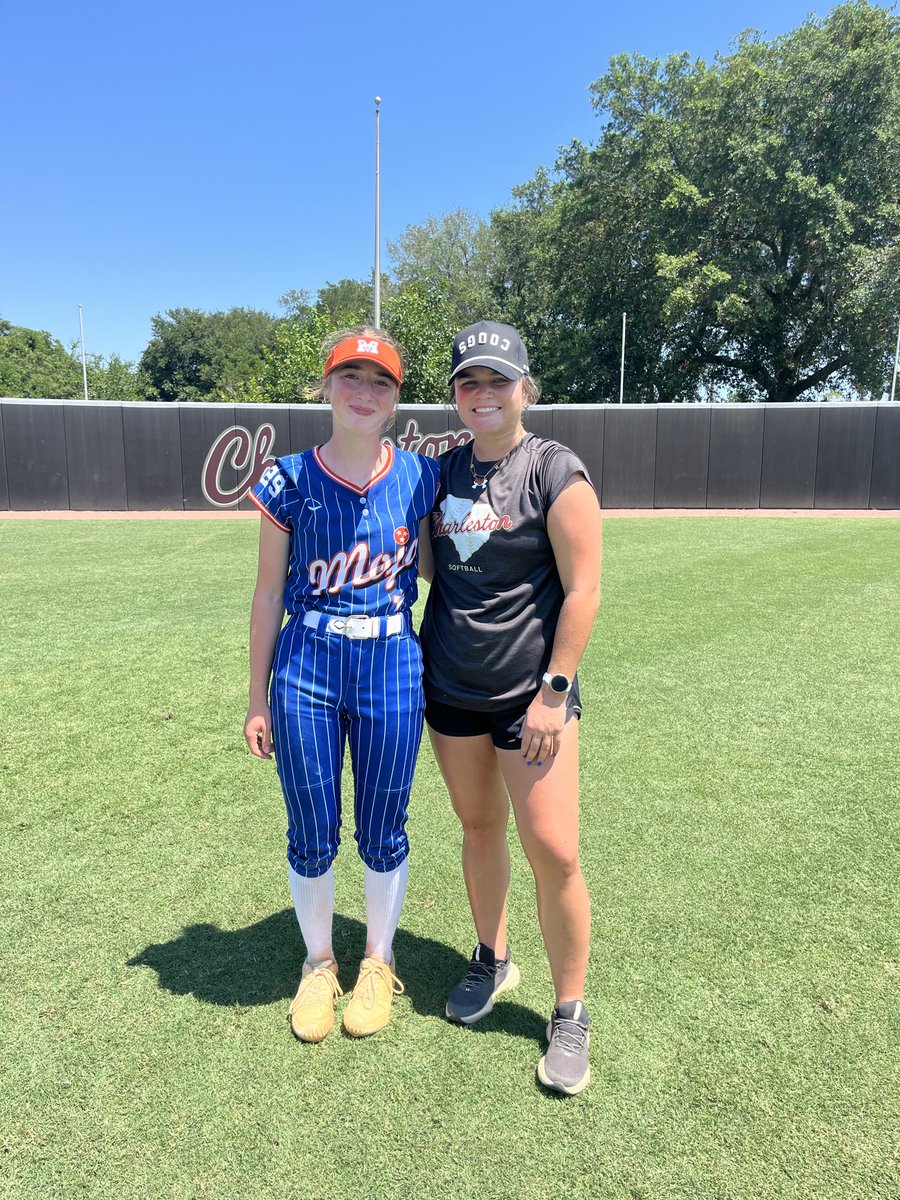 2029Compton's tweet photo. I had an amazing time at the @CofCSoftball camp on Tuesday. The coaches were amazing and I learned a lot. A great experience! https://t.co/4vFfLfZXtN