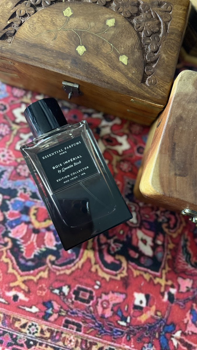 Shihab890's tweet photo. عطر اليوم ❤️ https://t.co/IE9hSU2Gbe
