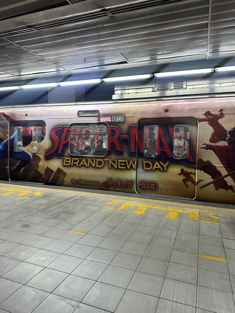 hachiimadas's tweet photo. dont worry spiderman im coming to new york (cubao) https://t.co/lxgkO1BSbW