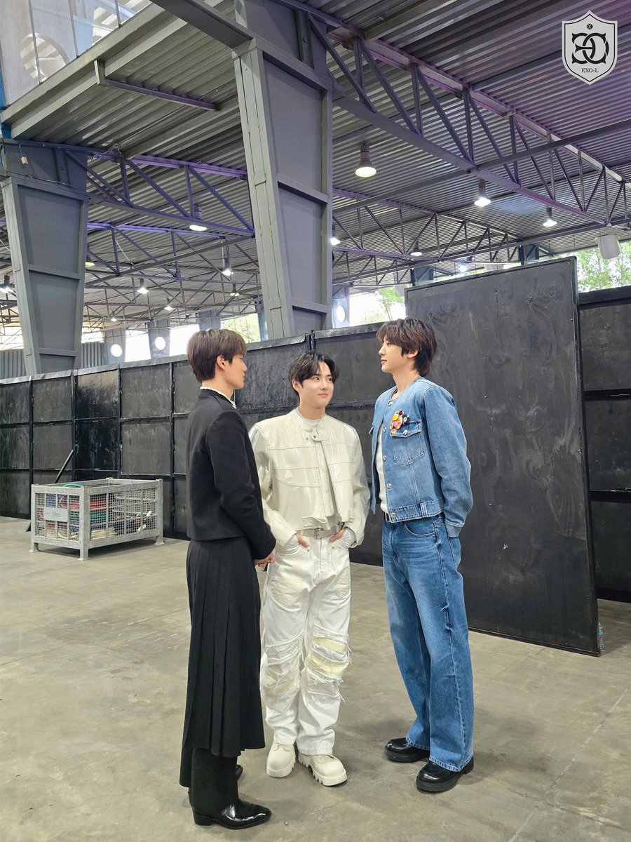 yUzU88nini's tweet photo. #ˢKY #SUHO #CHANYEOL #KAI https://t.co/cAIabyZAkb
