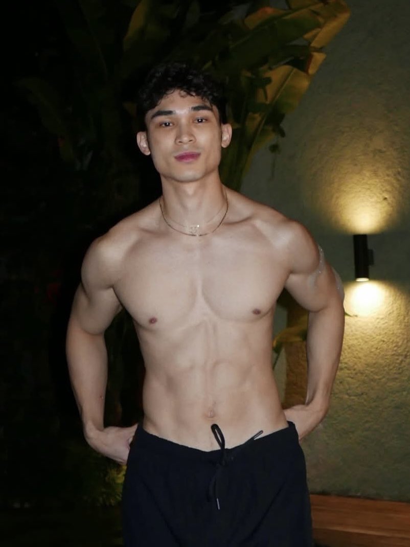 peteerpepper's tweet photo. NEW CRUSH ALERT: JAVI L. 🥵🔥 https://t.co/8YJOTIXunU