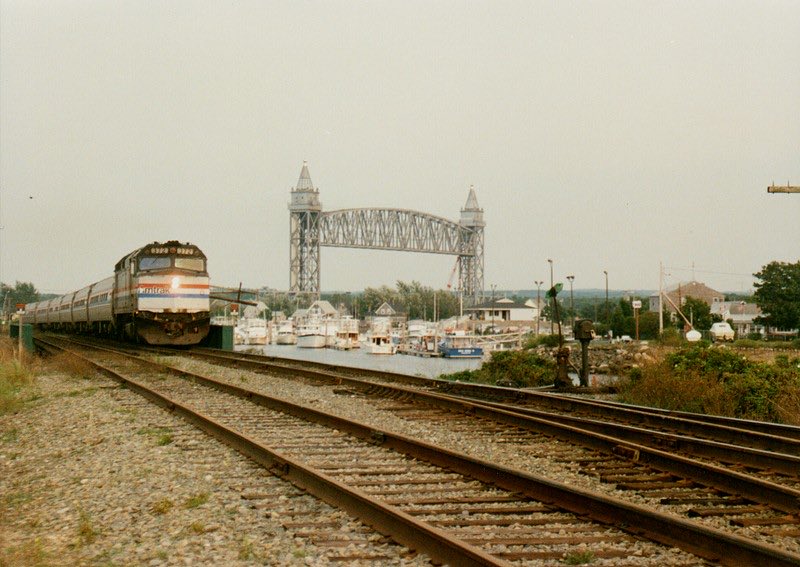 ryanbebb's tweet photo. Revive Amtrak’s Cape Codder (literally all of the infrastructure to make that happen is still there) https://t.co/0MsuTj0PA5