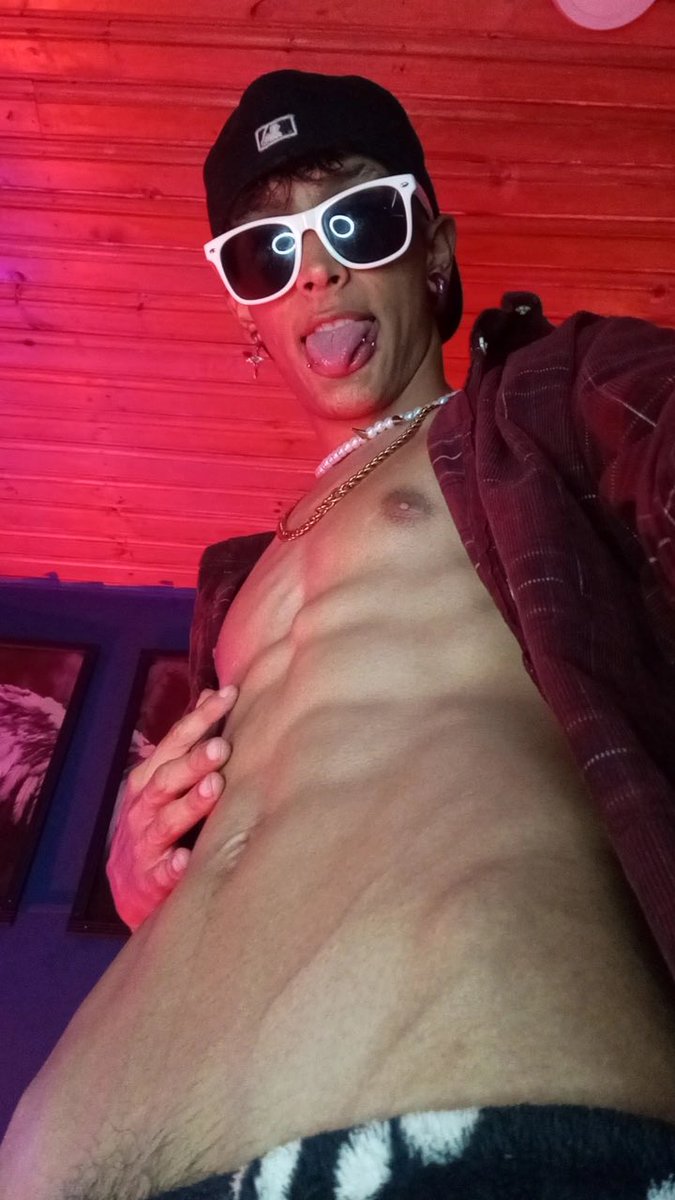 Jacke_0fficial7's tweet photo. Buenas noches. Sígueme en Instagram jacke_col7 #colombia #modell https://t.co/eP7O7yFxvL