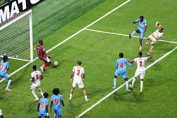 Rdc_News5's tweet photo. 🌍⚽️ En photos, les parades de Lionel #Mpasi face à l’Angleterre #Mondial2026 #ANGRDC 🇨🇩🏴 https://t.co/4symwAuwNL