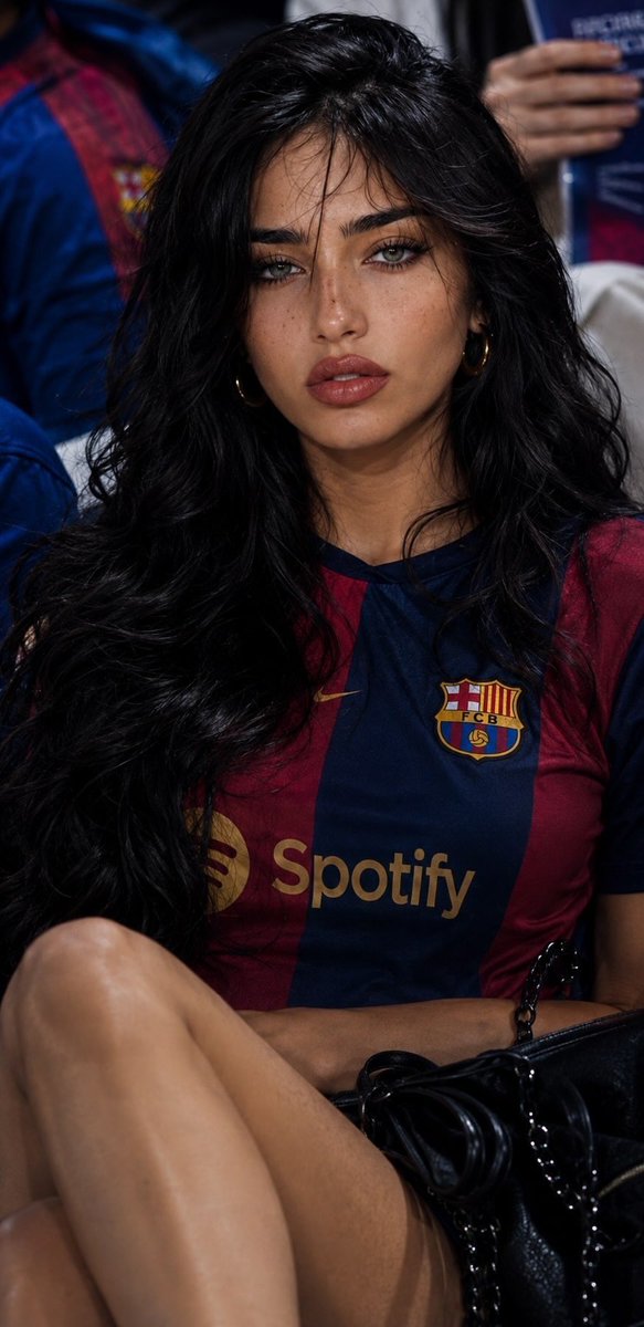 MSAspeaker's tweet photo. She is Ella Christo and she is a Barcelona fan. Her eyes are intoxicating. 🥵

It has been going viral on the internet for a few days. It has become a crush for boys. https://t.co/8SjXhHC3S2