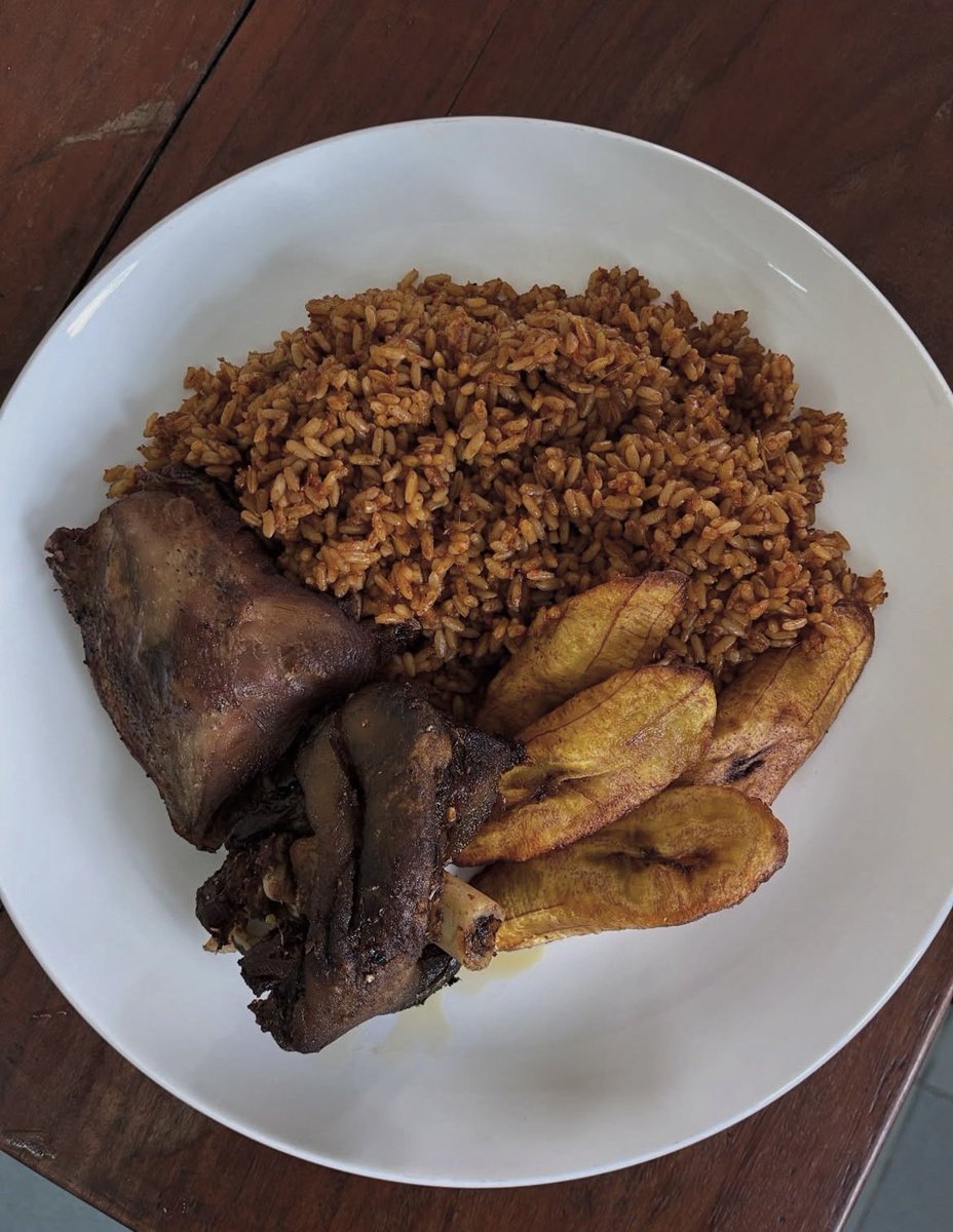 yosore23's tweet photo. For breakfast??

            With chicken                     With Meat https://t.co/ZCRB8JxrFp