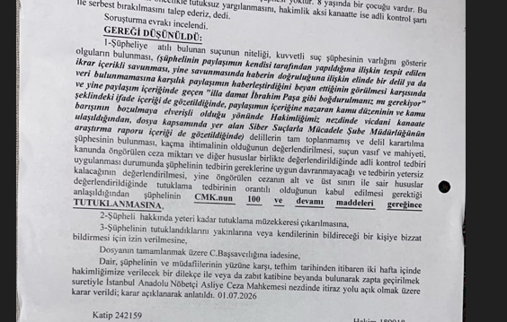DinerGke's tweet photo. Önceki akşam gözaltına alınan Fatma Sibel Gürcihan (63) dün tutuklandı. Gazetecilik yaptığını belirten Gürcihan'ın tutuklanma gerekçesini, eski bakan Berat Albayrak ile ilgili attığı bir tweet oldu. Gürcihan, 'yanıltıcı bilgiyi yayma' ve 'tehdit' suçunu işlemekle suçlanıyor. https://t.co/F9Hqkf9Q2c