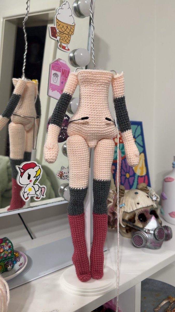 twinetapekcls's tweet photo. she’s taking form https://t.co/RgtBv74faV