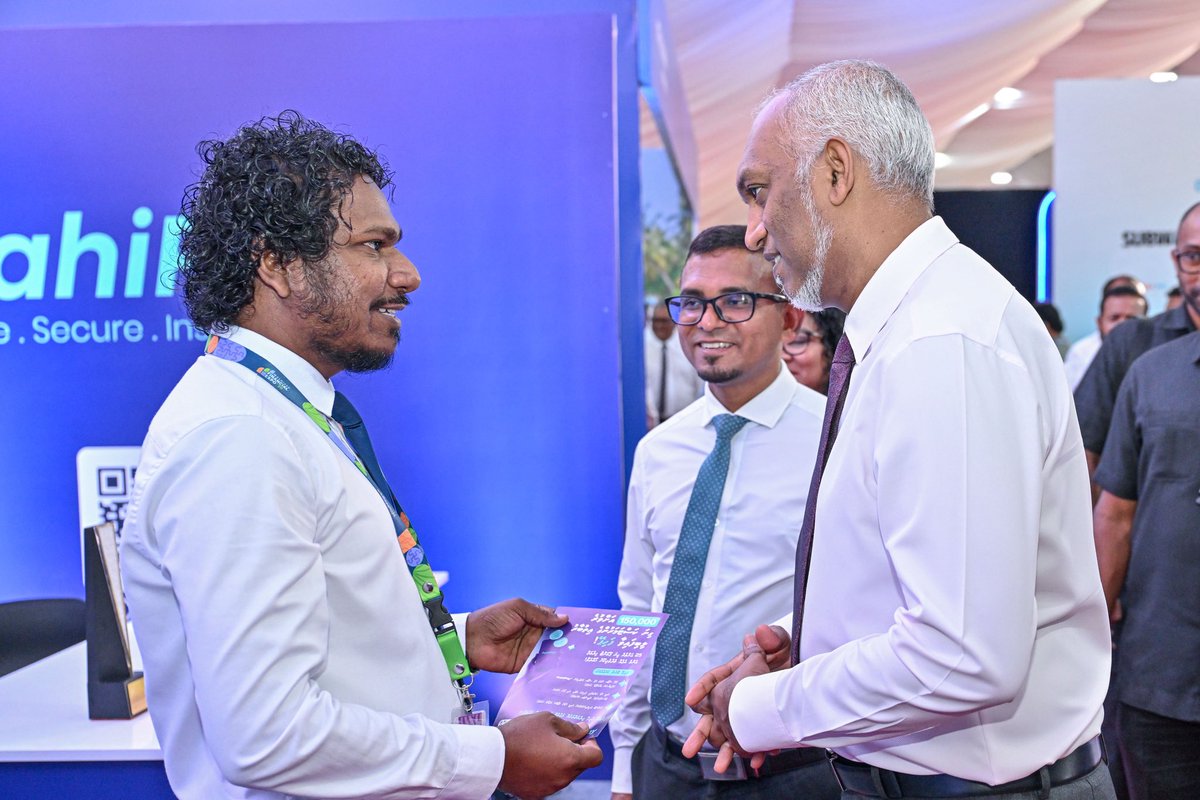 presidencymv's tweet photo. https://t.co/0Y7IuaGzY9