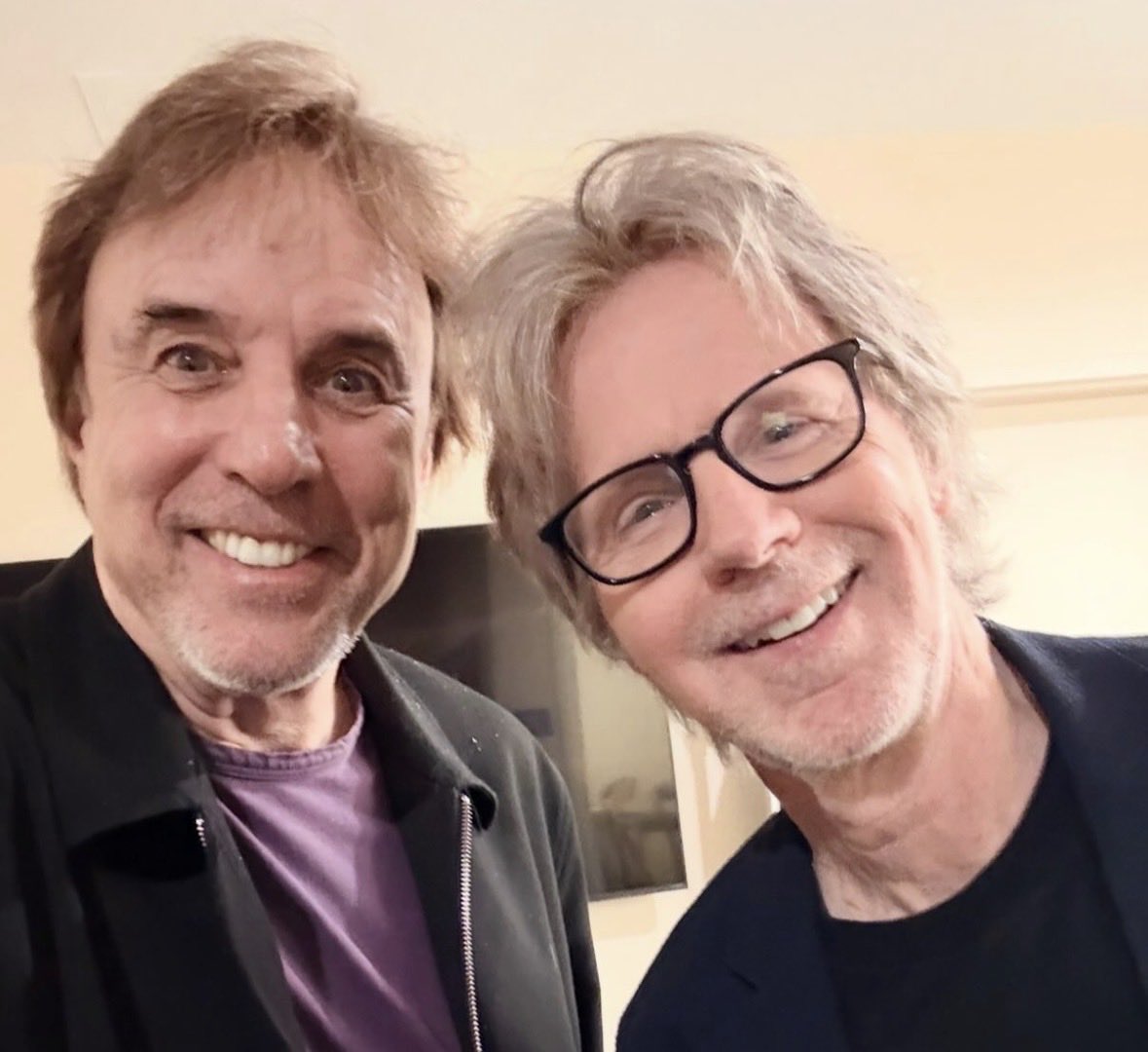 Kevin Nealon tweet media