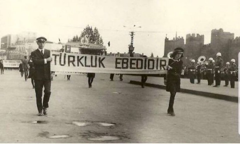 HurriyetUlan's tweet photo. günaydın Türk. https://t.co/mPUn4IBmKv