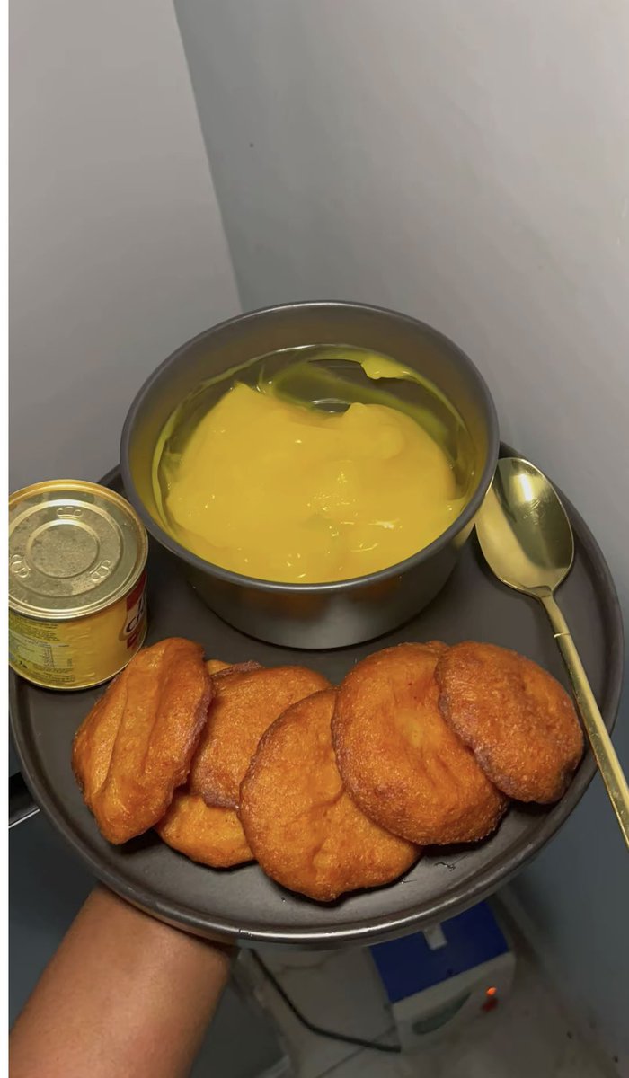 Mobyle001's tweet photo. Which one goes well with you ???
With akara.                                With okpa https://t.co/ZpxNLZoa83