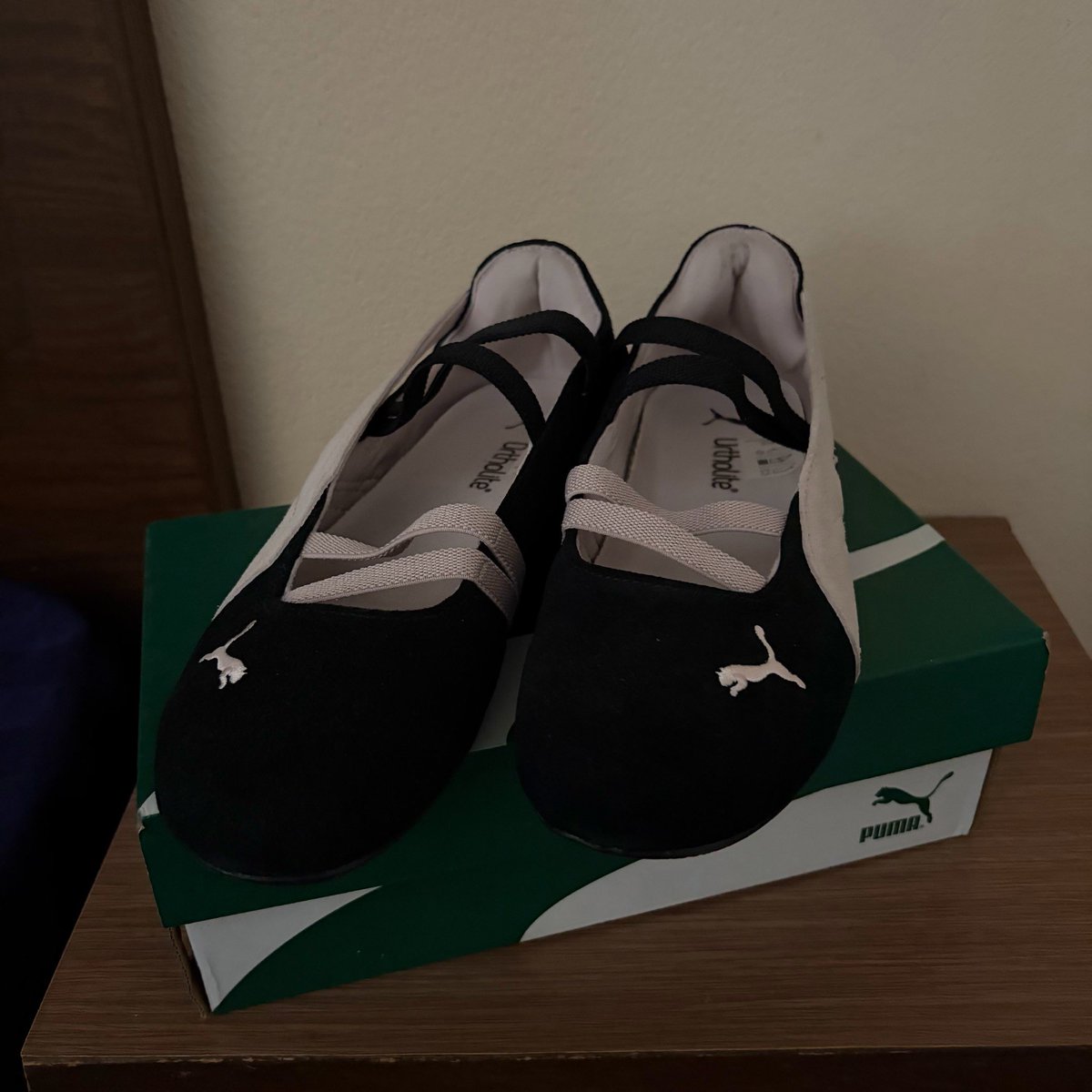 melodykittymiss's tweet photo. ˚˳⟡ ฝากขาย 🧁🎀
🖐🏻🍧 ส่งต่อ puma speedcat ballet
สีดำชมพู ไซส์ 38 (24cm)
ใส่ไปแค่2-3ครั้ง ซื้อเองจากช้อป
1350 free shipping 💌
✿ สนใจทักไลน์ 🐰
#ส่งต่อรองเท้า #ส่งต่อpuma
#พรีpuma #pumaspeedcat
#pumathailand #ส่งต่อspeedcat #pumaspeedcatballet #pumathailand #พรีเมกา https://t.co/0AoH79fnhO